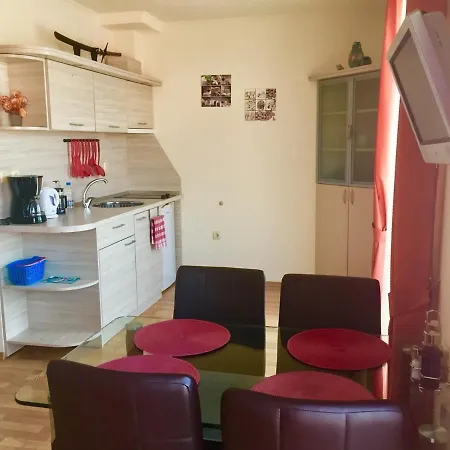 Апартаменты С 1 Спальней, Солнечный Берег Apartment